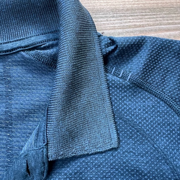 Lululemon Navy Blue Polo Shirt for Men Metal Vent Tech Performance Top - Picture 6 of 8